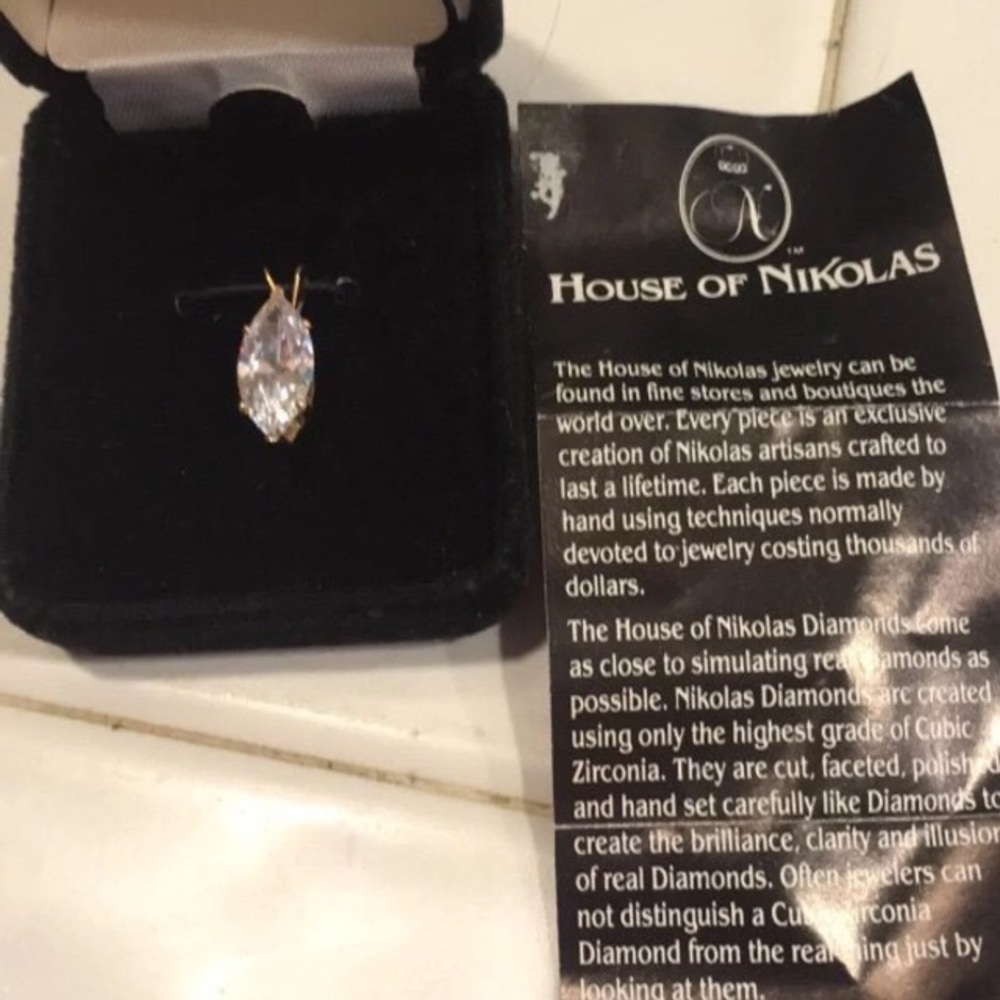 House Of Nikolas pendent